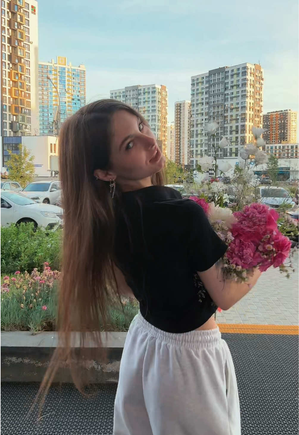 @Кира