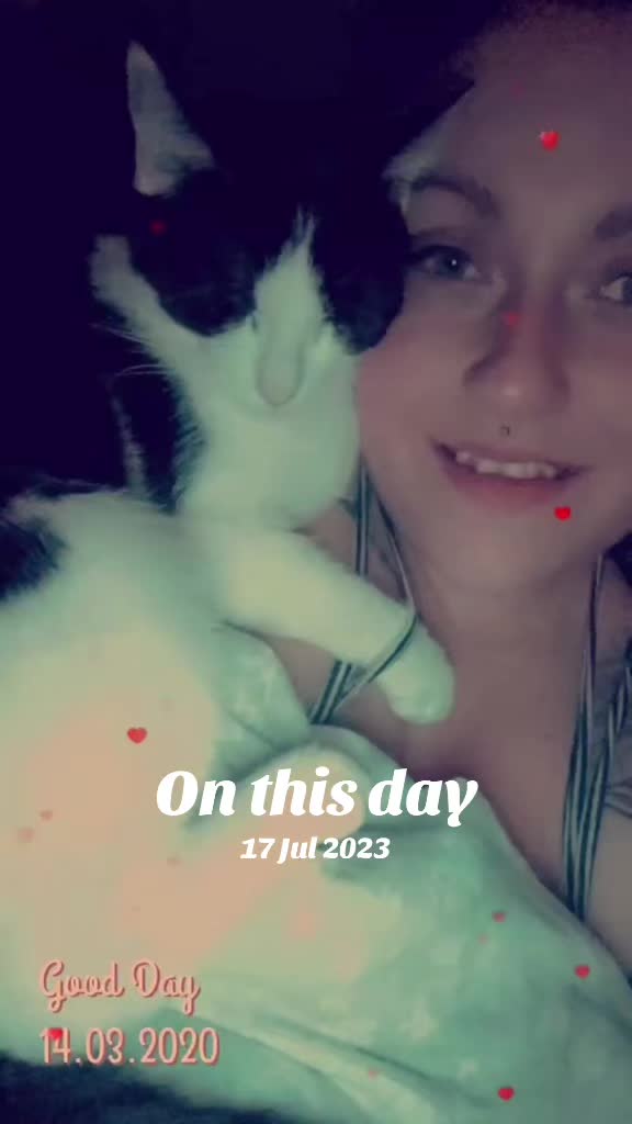 @TinaTwoPoodles🐩🎀