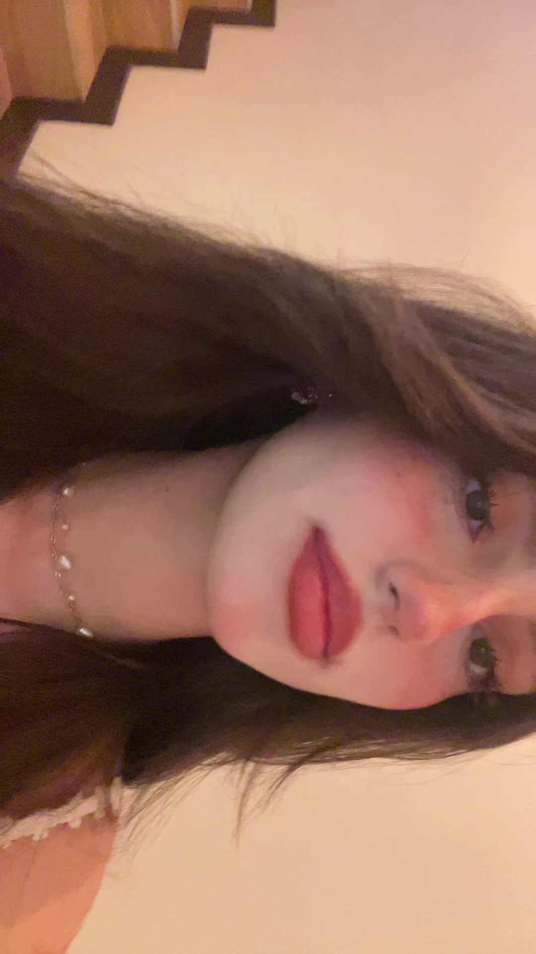 @nicole