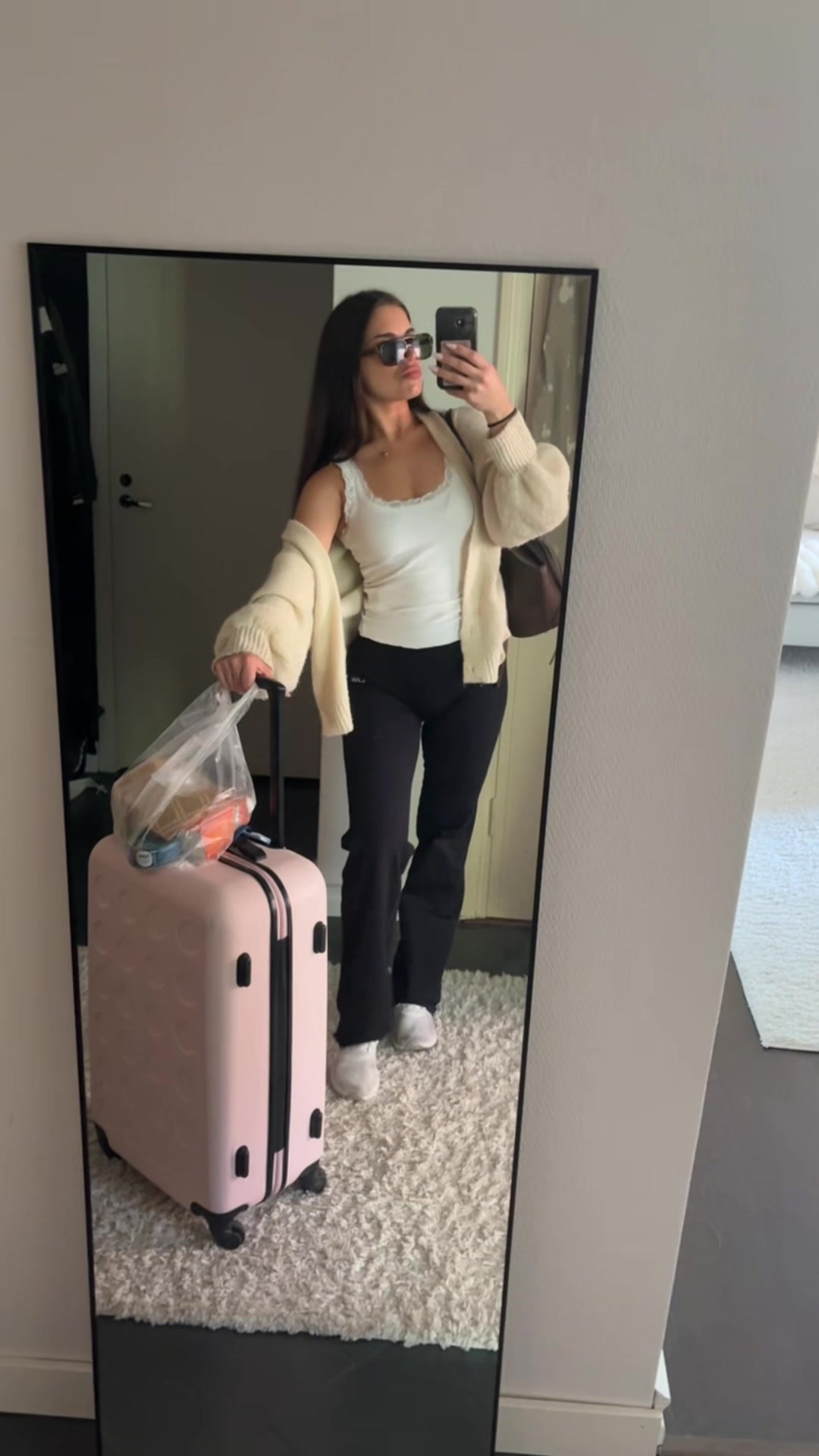 @𝑴𝑨𝑹𝑰𝑲𝑨✨