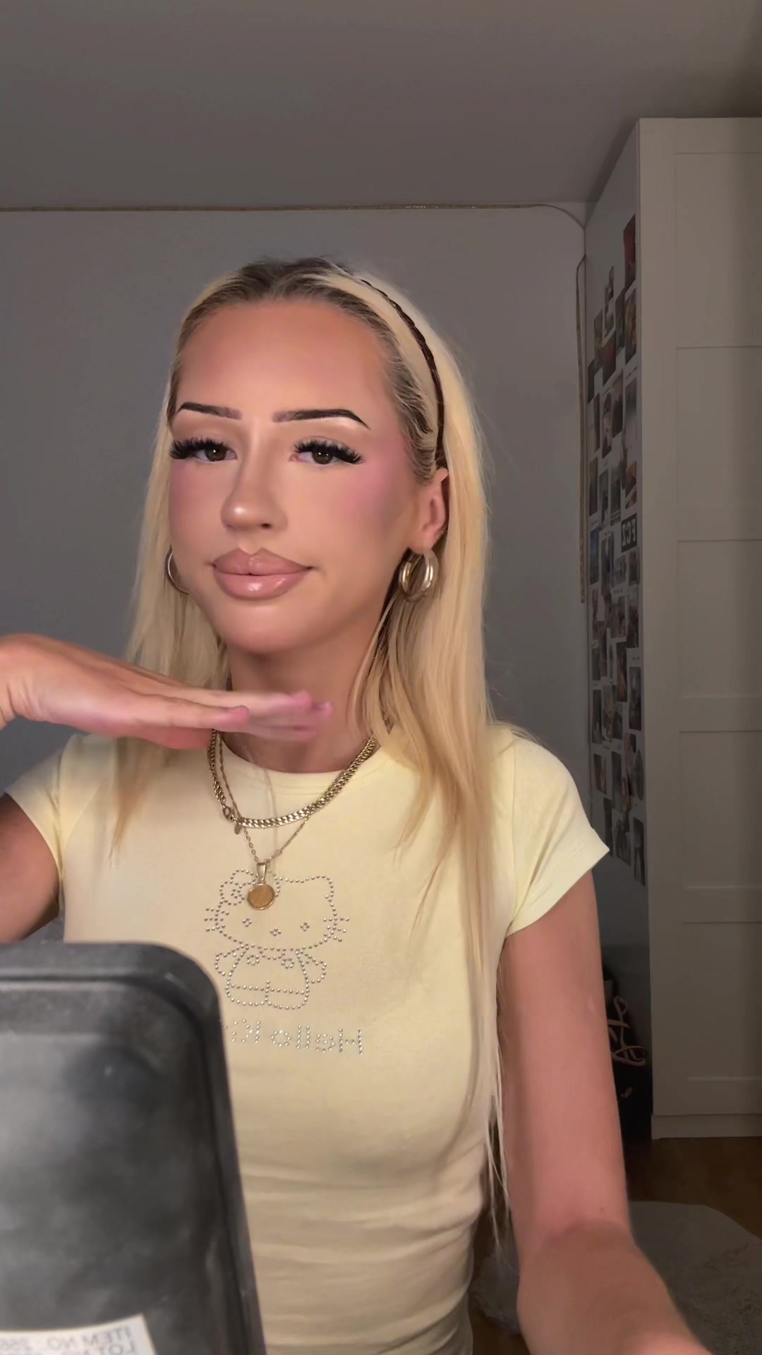 @E