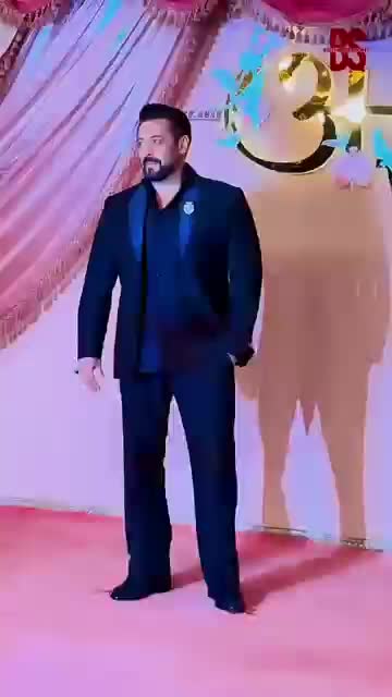 @bollywood star