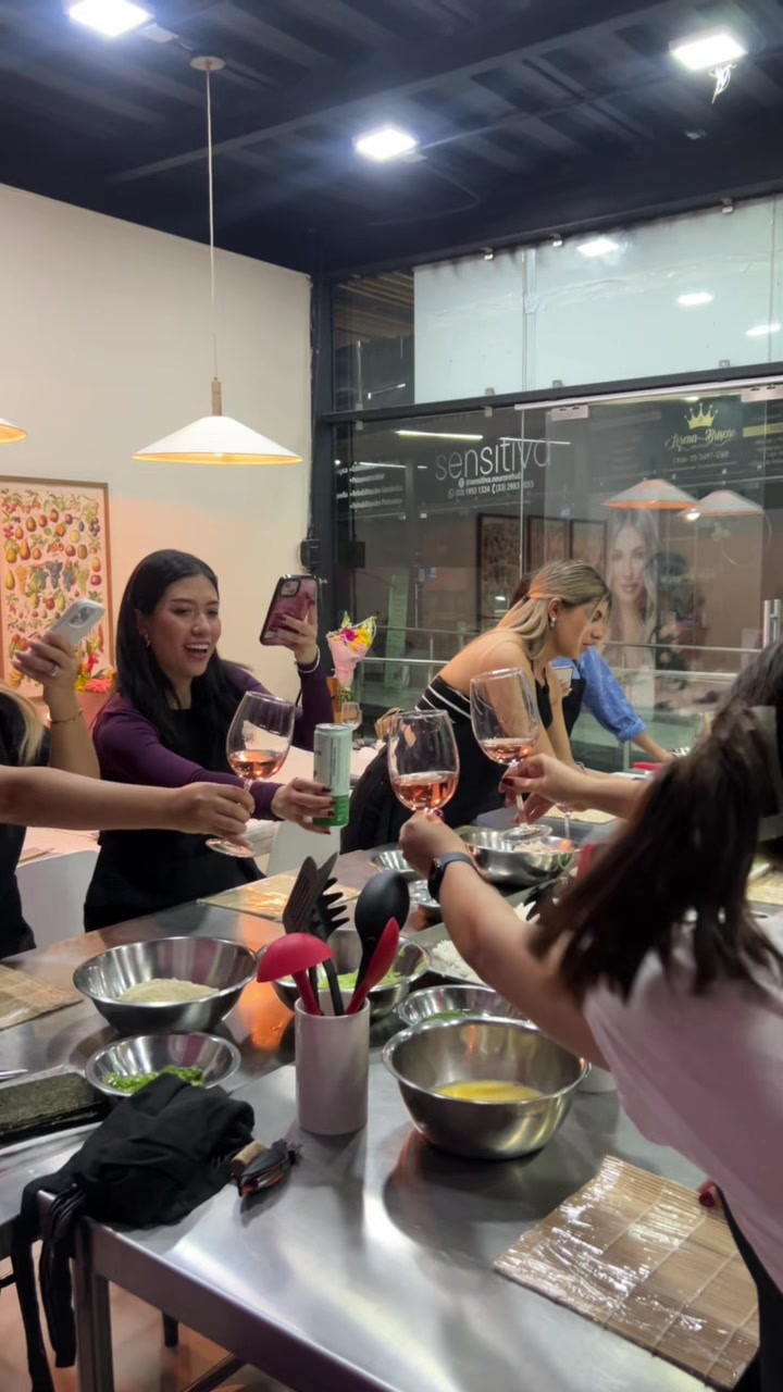 @THE COOKING TABLE