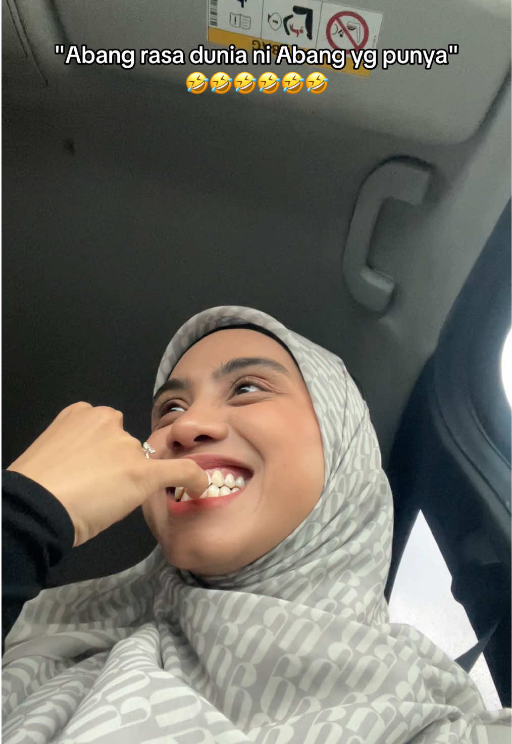 @aisyahhijanah