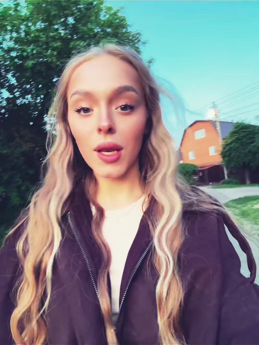 @VikiVi