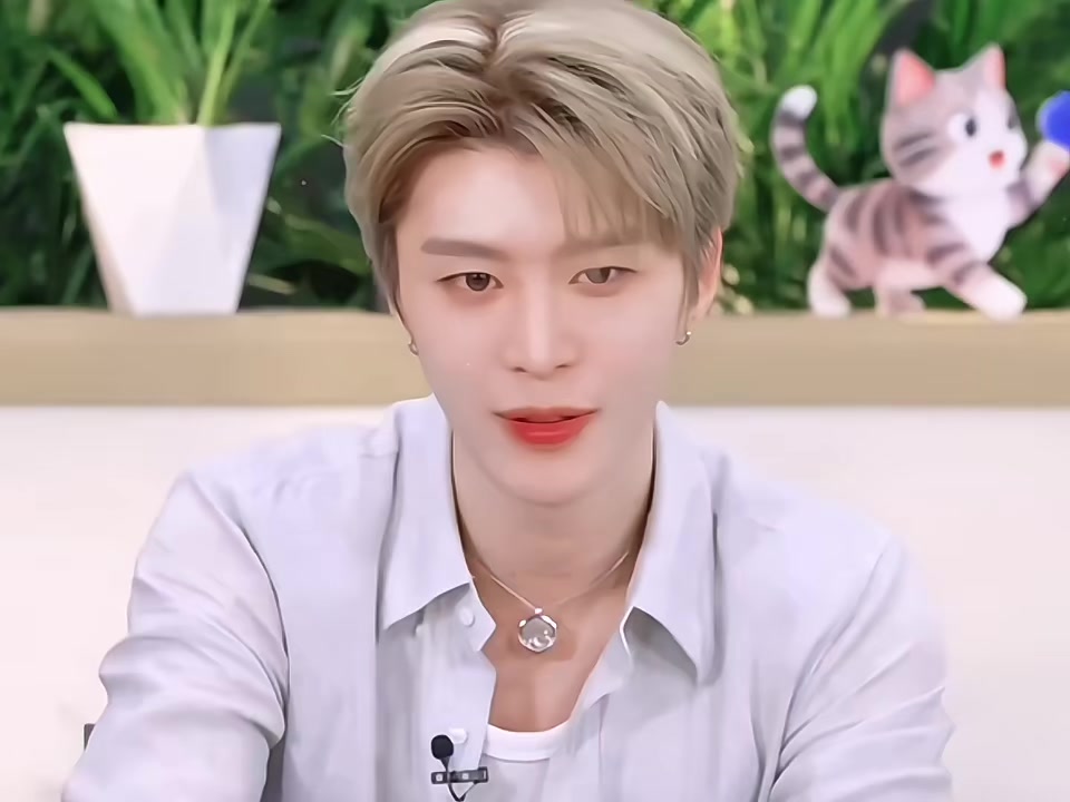 @𝙯𝙝𝙬