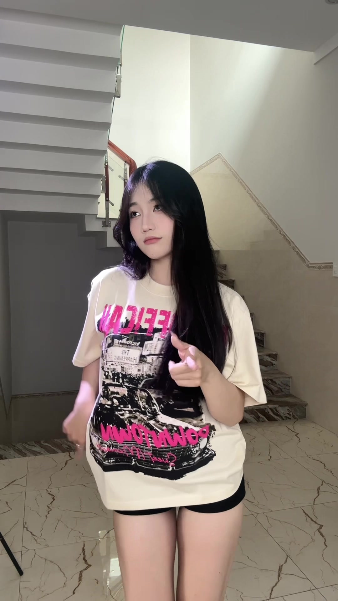 @Ho&agrave;ng Li&ecirc;n Hoa