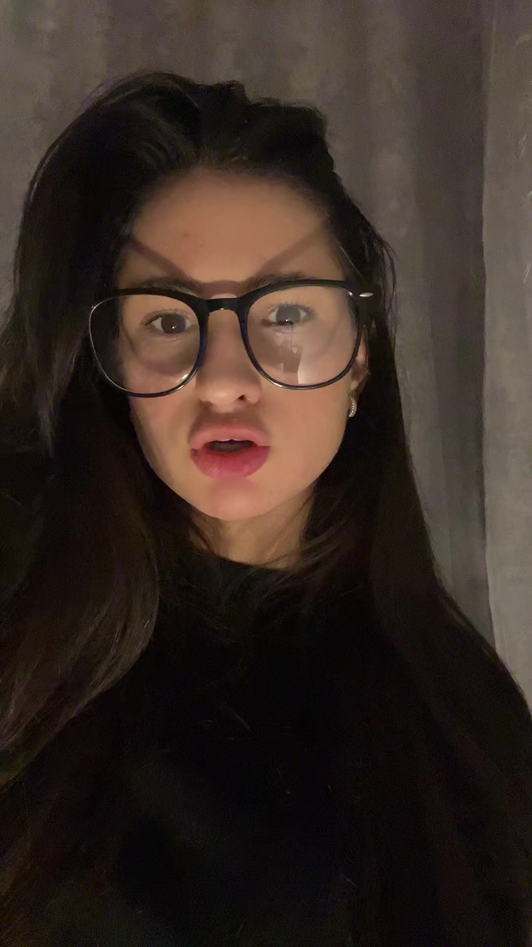 @khhh