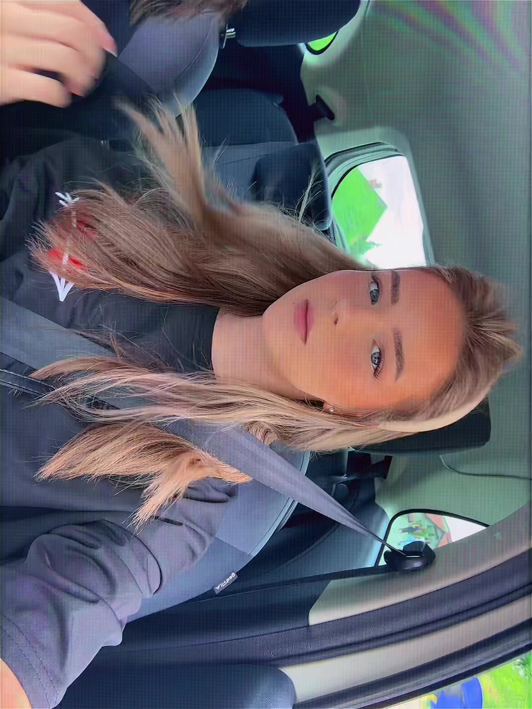 @𝓷𝓲𝓴𝓸𝓵𝓲𝓷𝓪