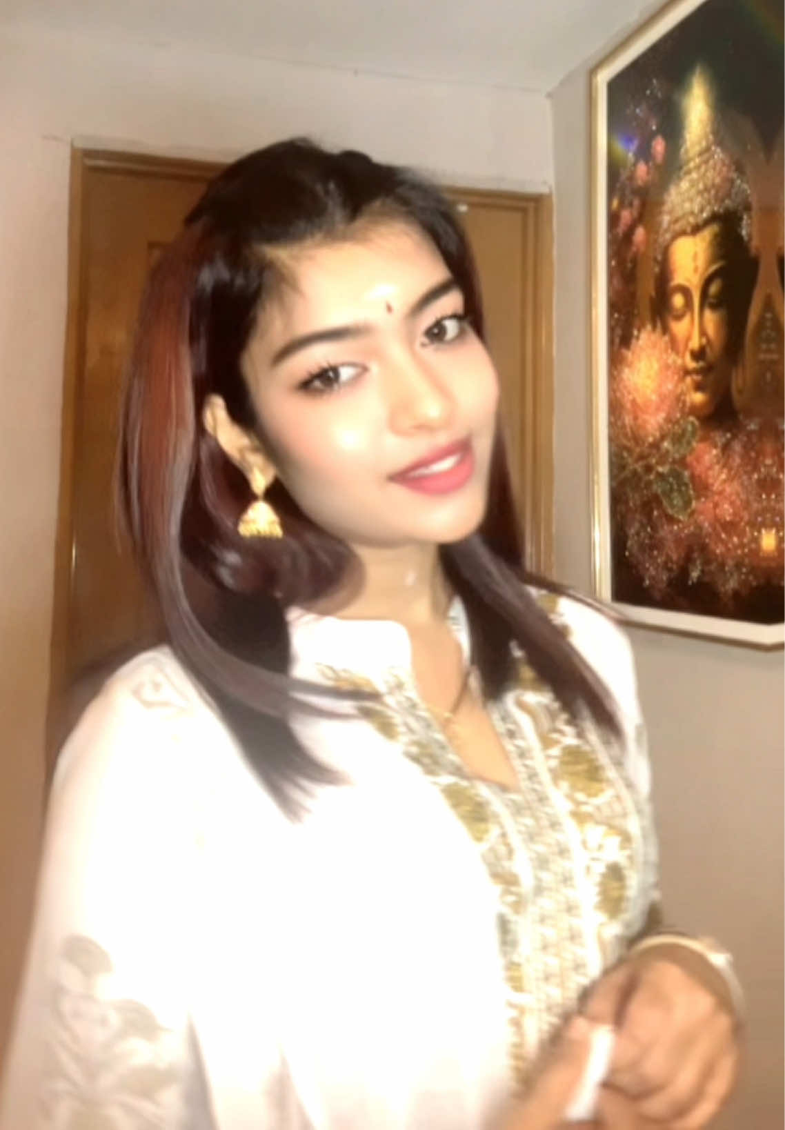 @•லிவாꨄ•
