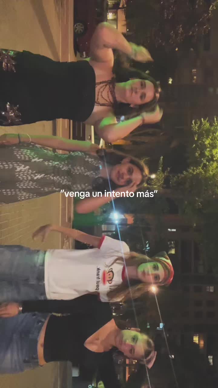 @elenita