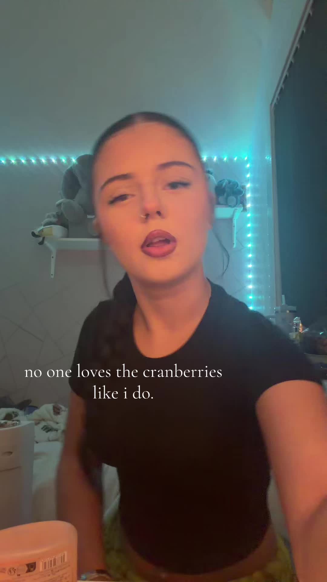 @(⊃。•́‿•̀。)⊃