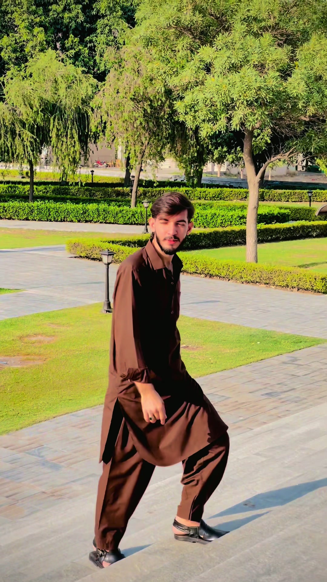 @Meحar عزیر 🚩