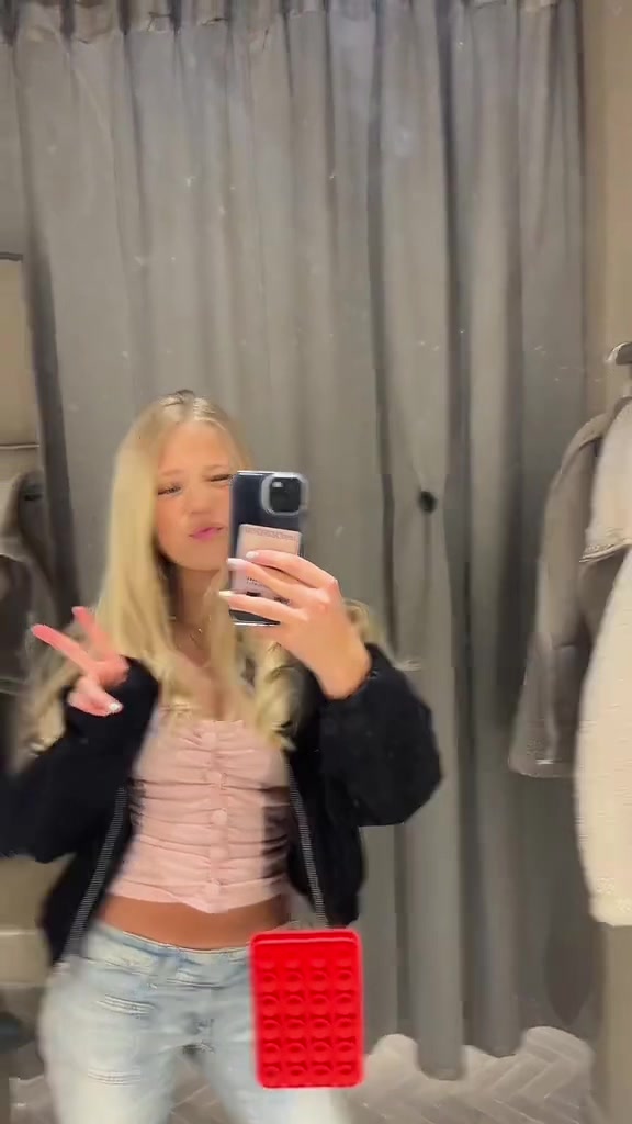 @Molly🧁