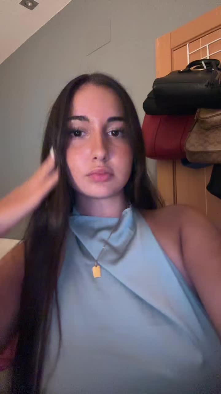 @kskkssksksjsks