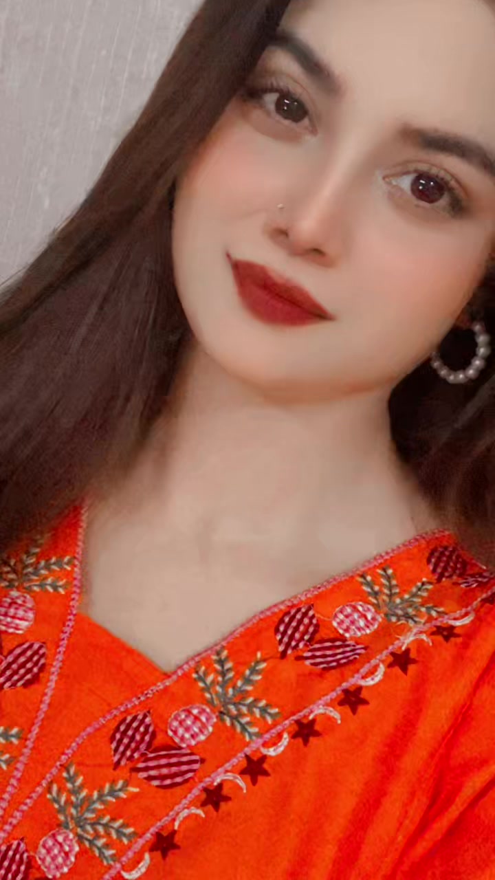 @Emaan🕊️✨
