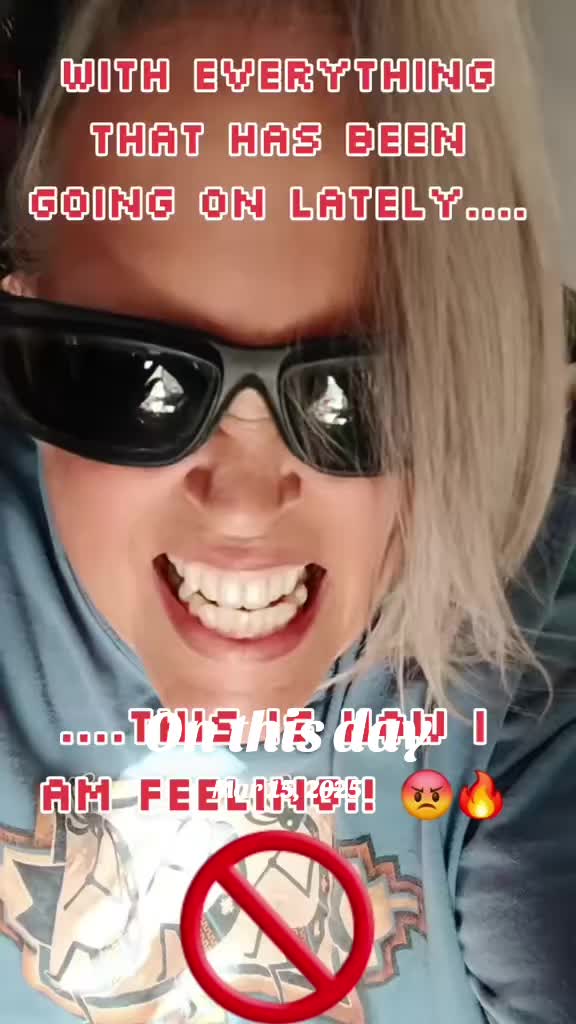 @Freakin_Rita_G
