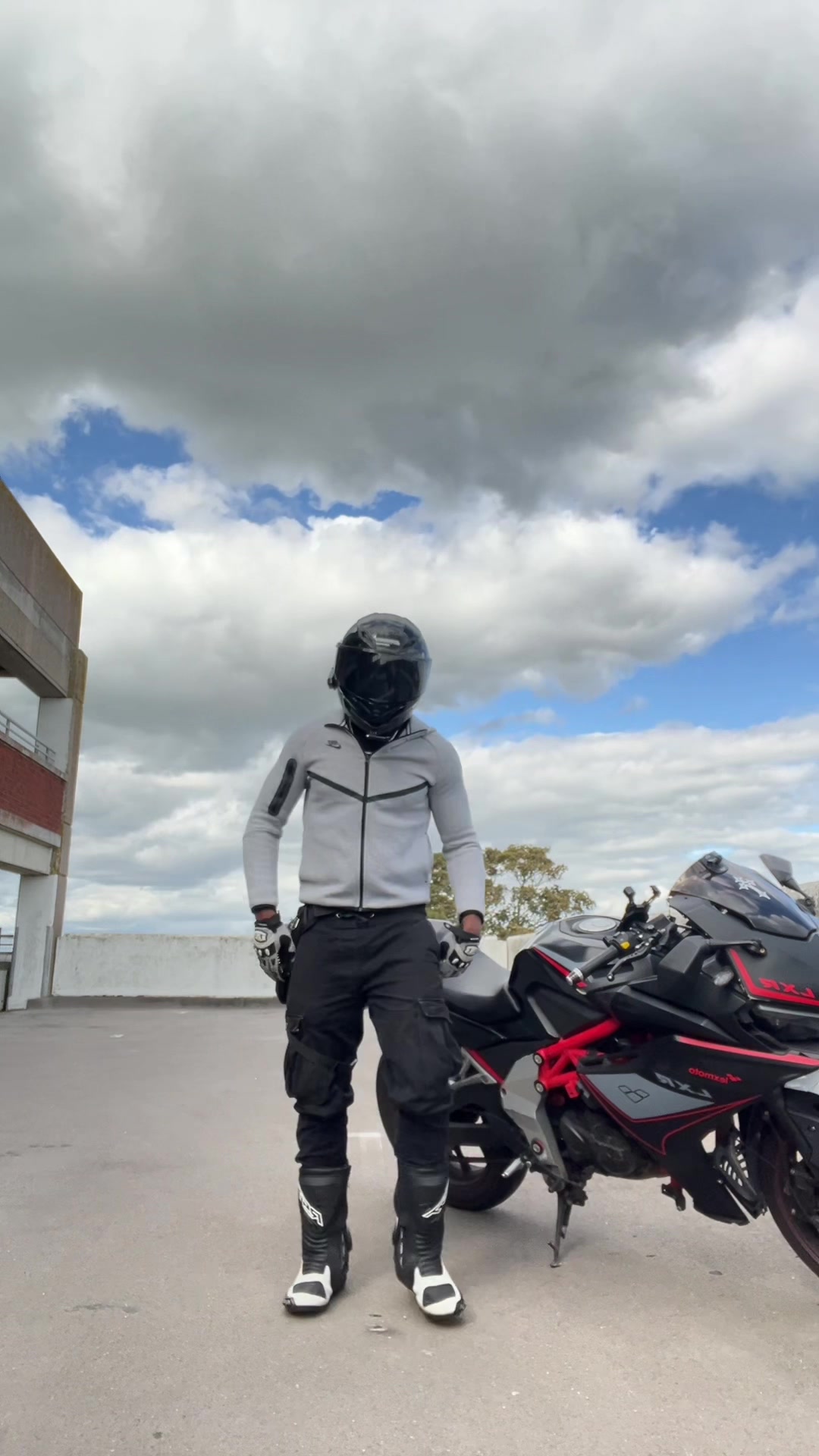@thatoneblackbiker