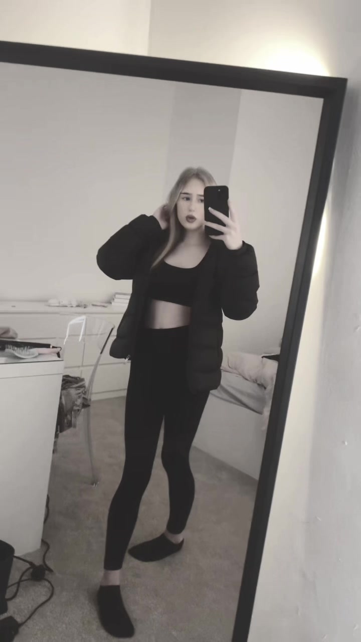@𝐬𝐚𝐥𝐥𝐲𝐱𝐱