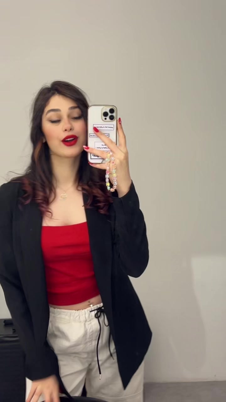 @Baharii.iii