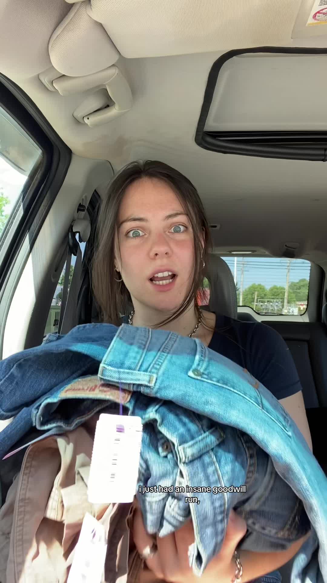 @izzy_.thrifts