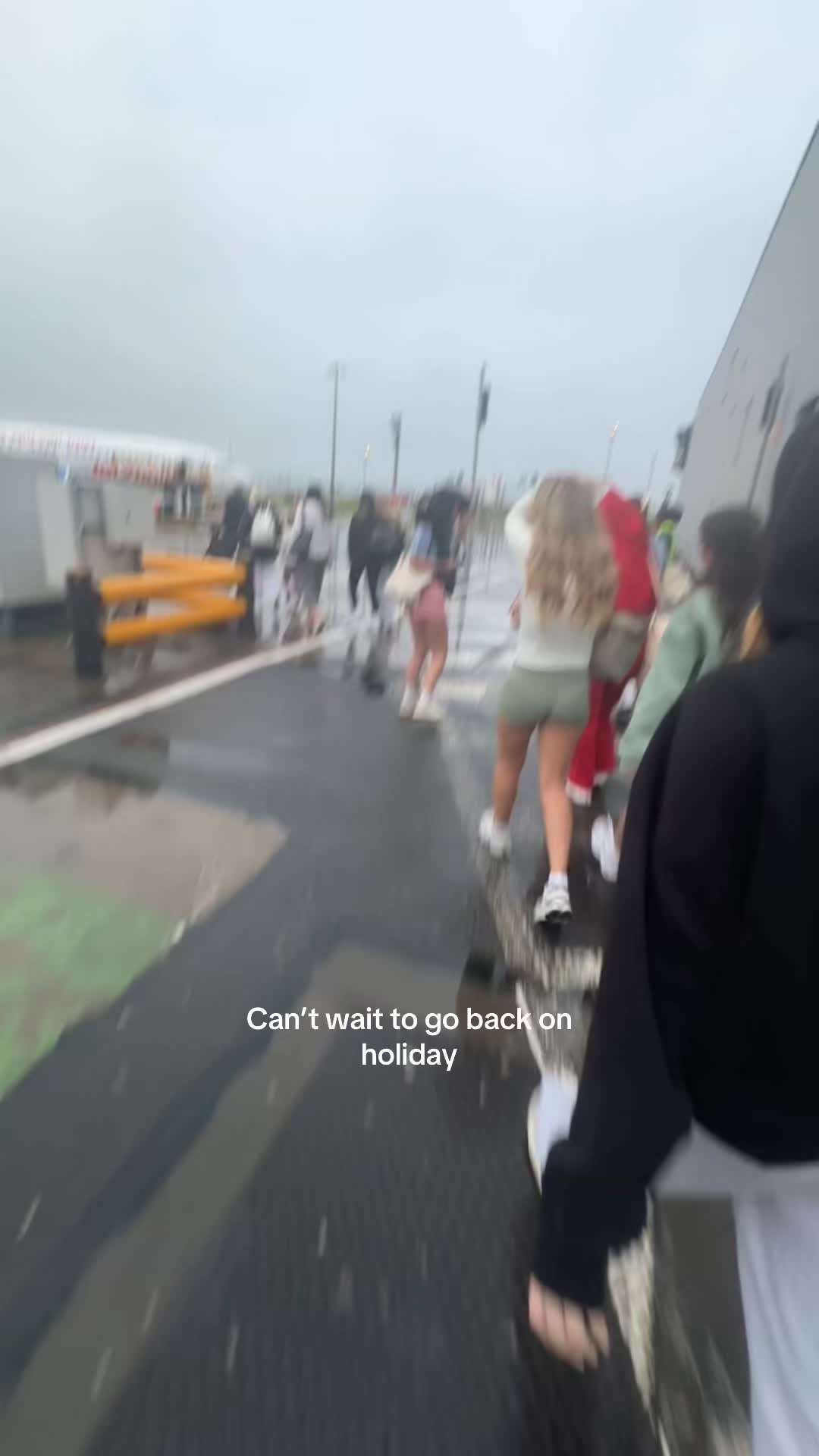 @poppylivingstonex
