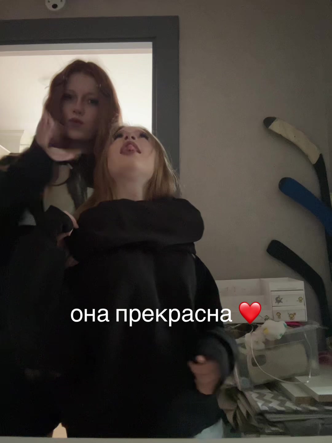 @🖤