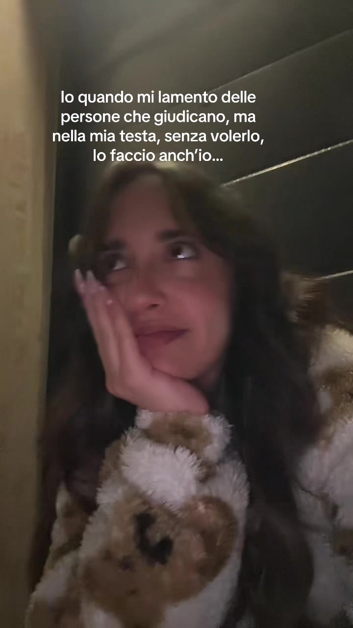 @Vaaleee_02