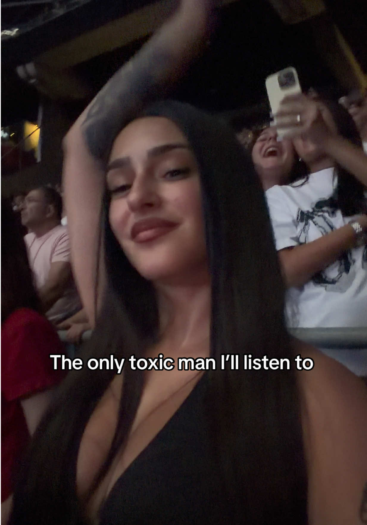 @Χρύσα🦋