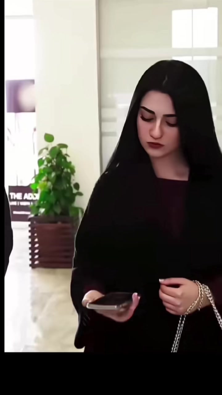 @sarah.khan.offical ♡♡