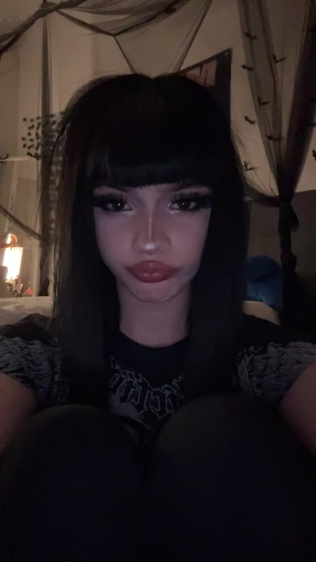 @?