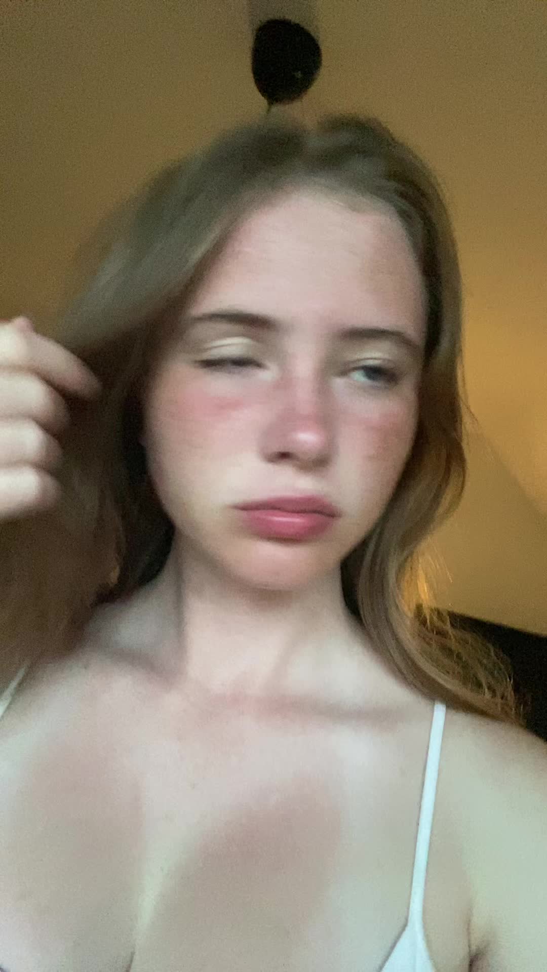 @isabella