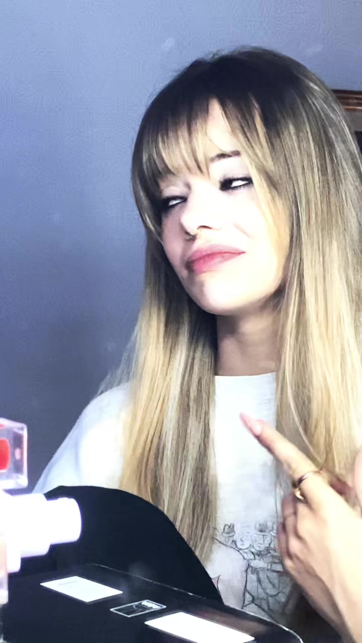 @lariuuuus