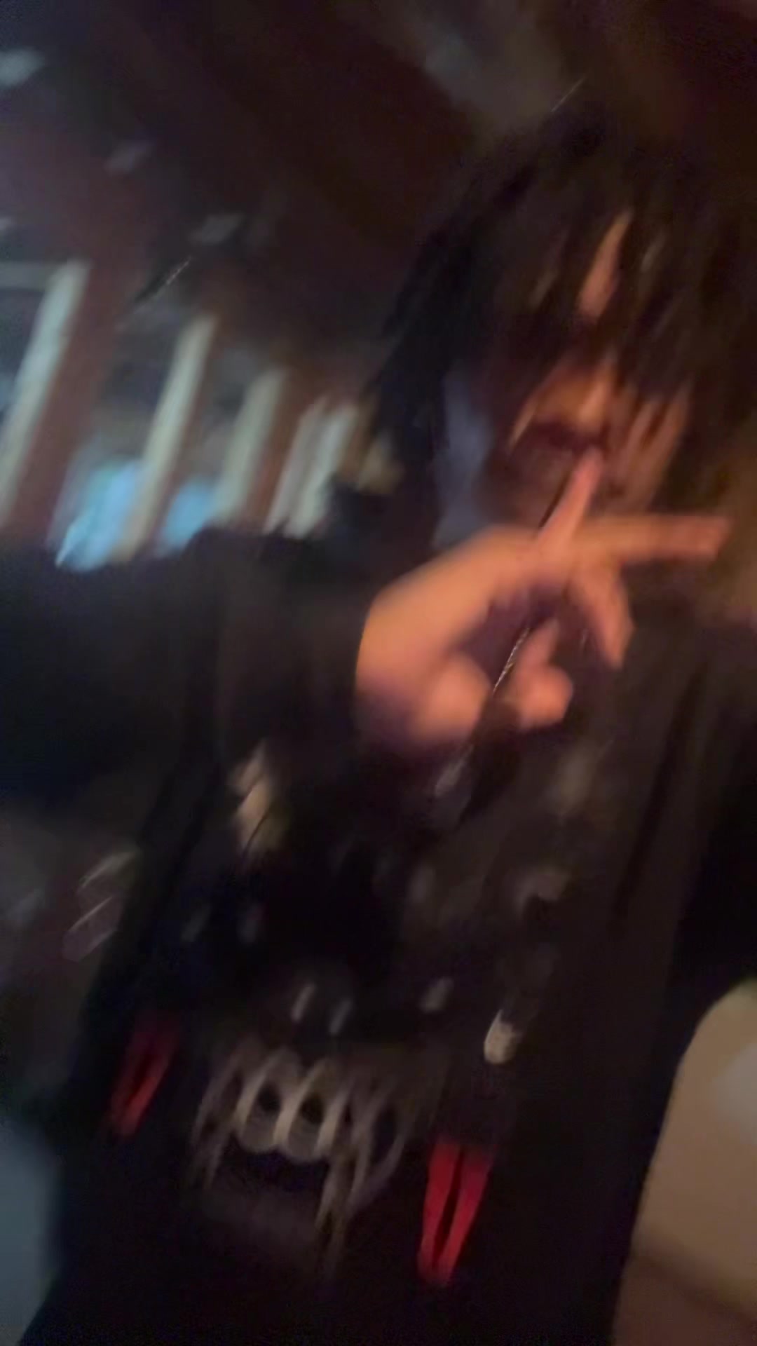 @yomusictooloud