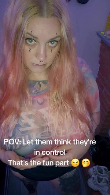 @Wicked_Hex