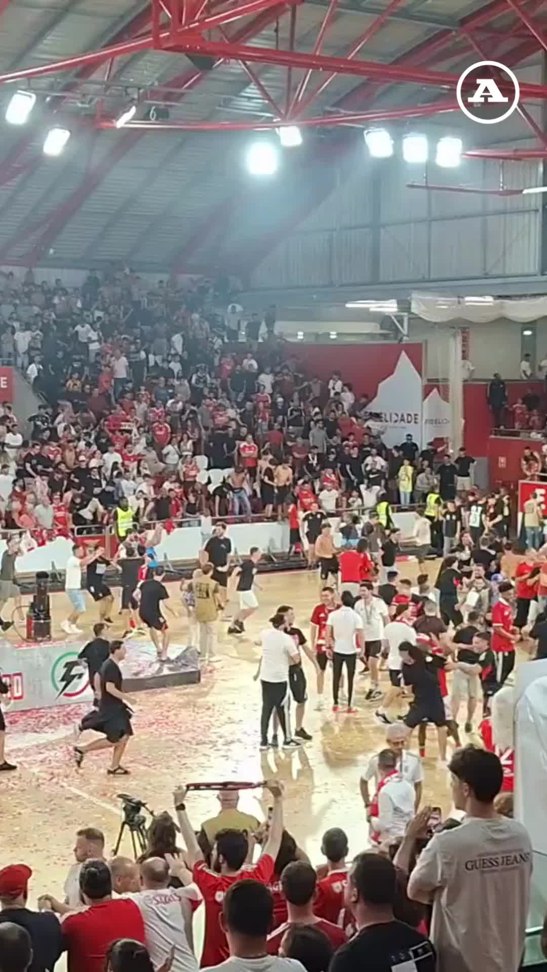 @A BOLA