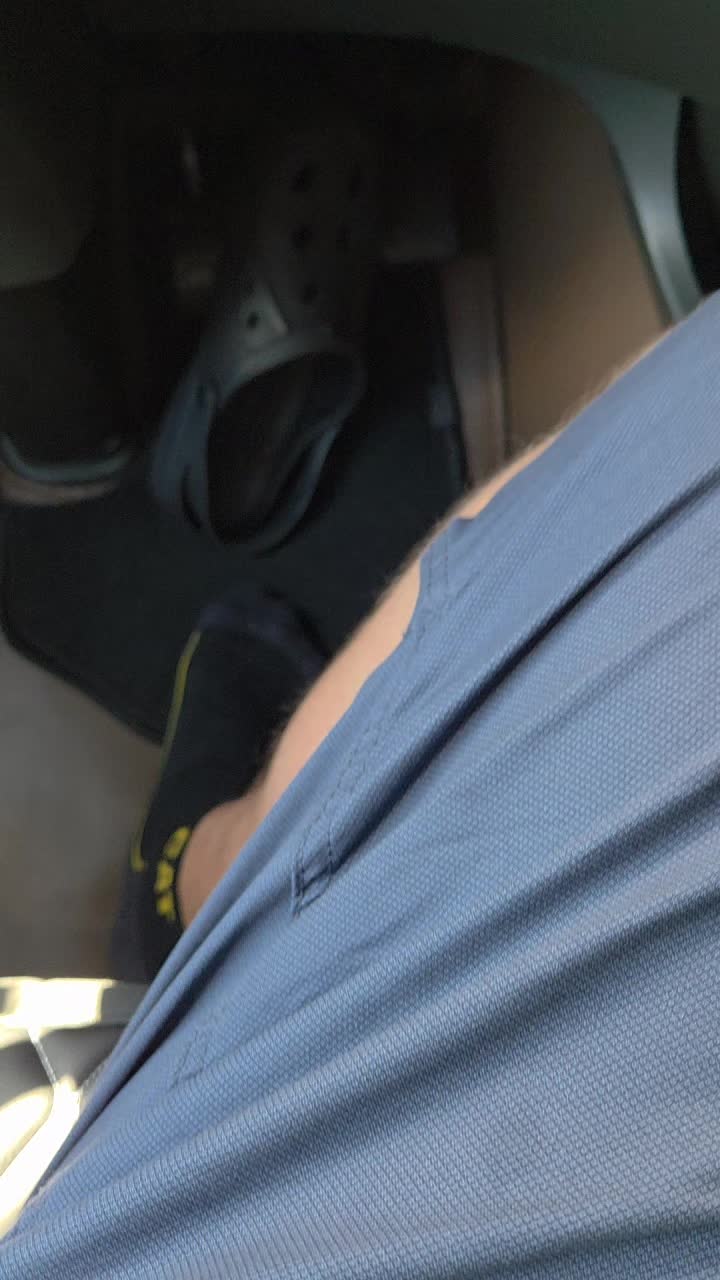 @🇩🇪🫸🏻🏳️&zwj;🌈🇺🇦🇮🇱