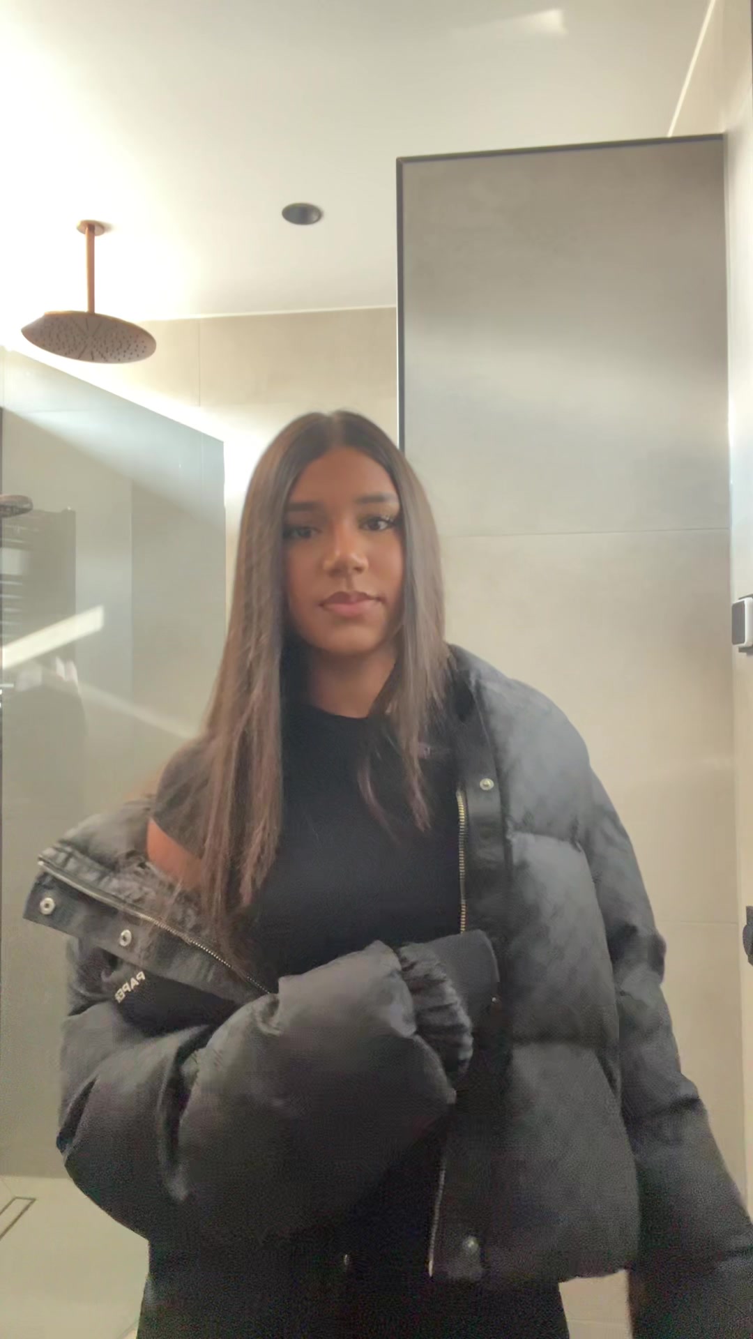 @𝐽𝑂𝑌𝐾𝐿𝑈𝐼𝑁