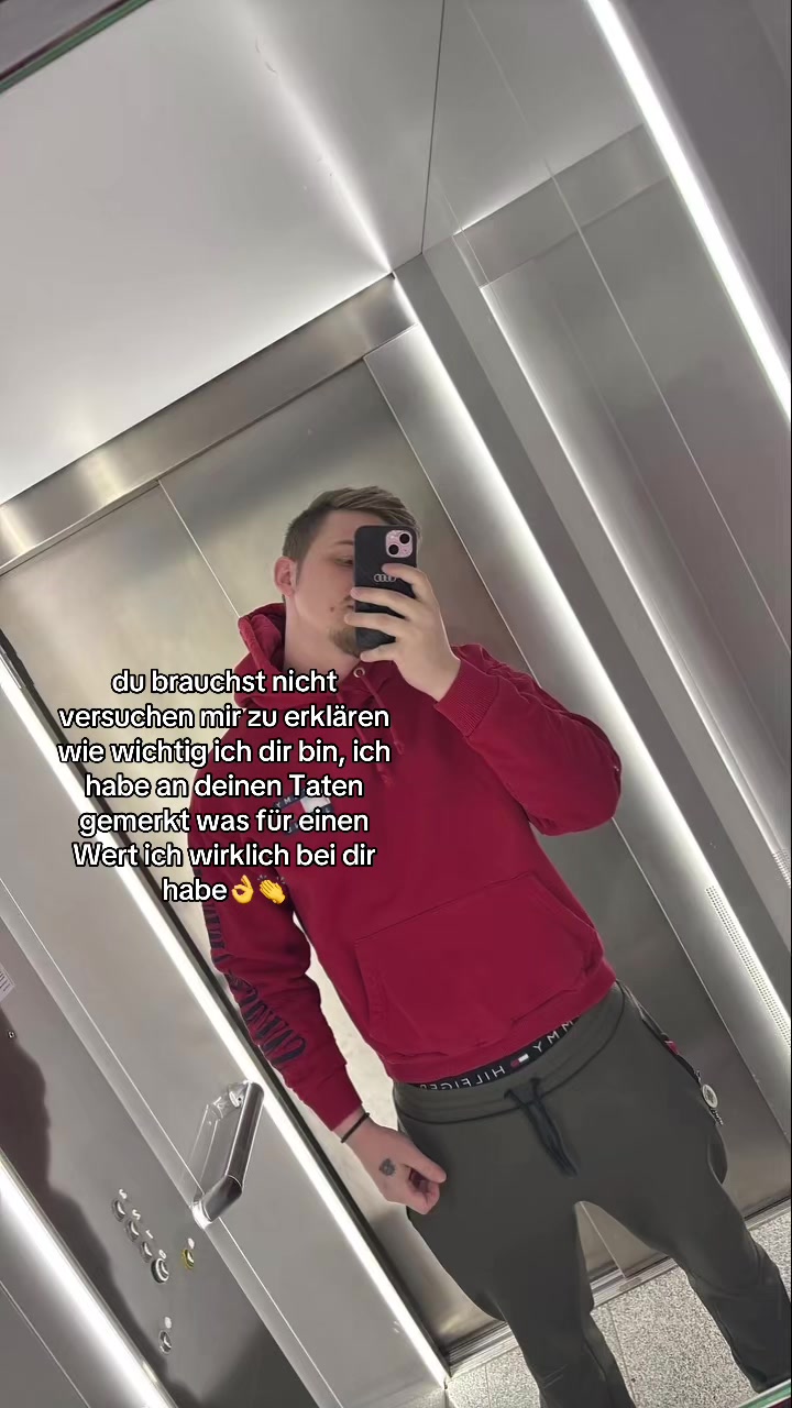 @René von Marcel💦🦁🐻