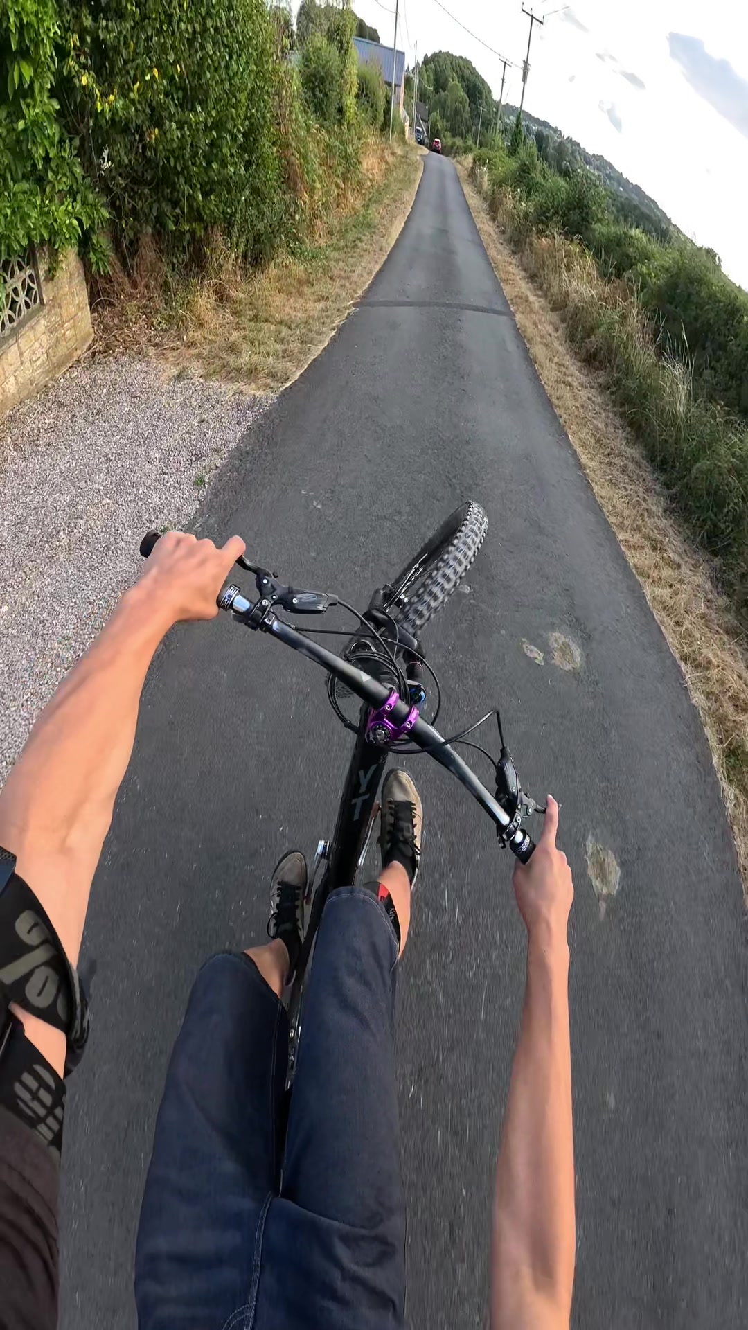 @Elliott_bikes