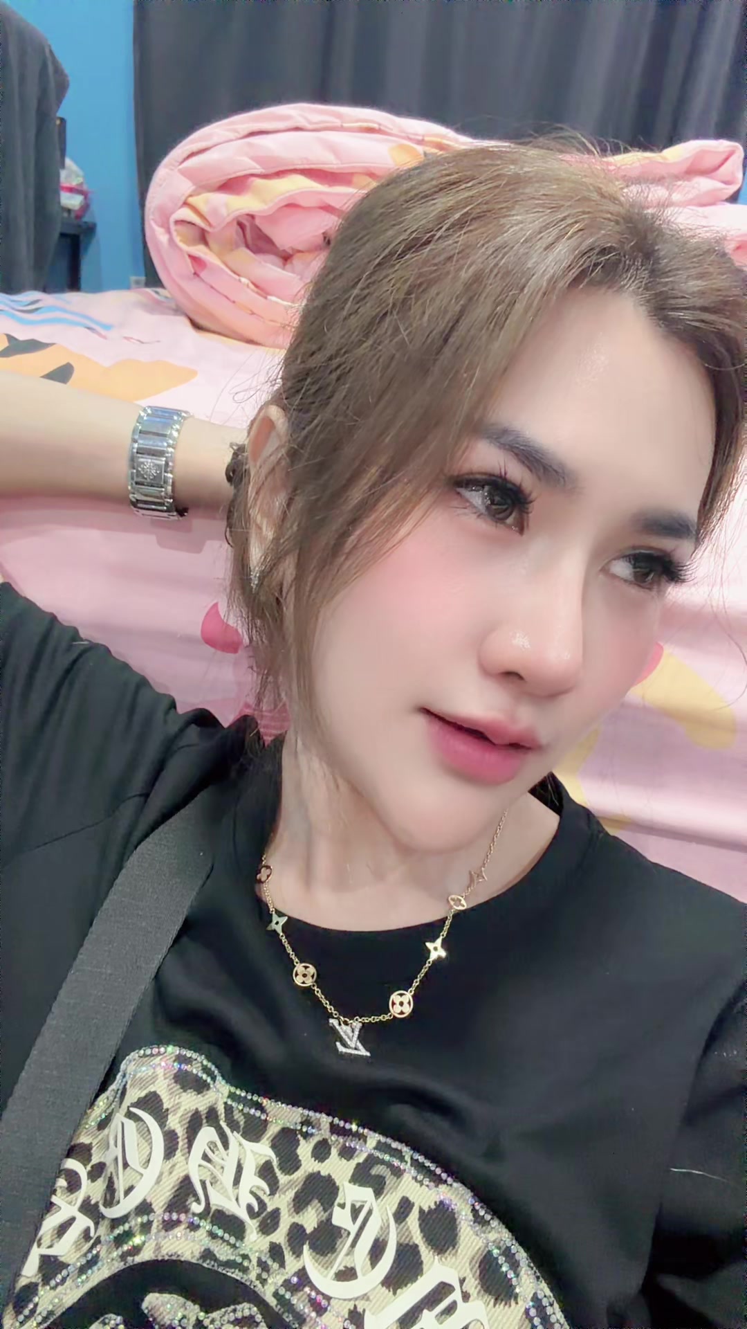 @*:•.☆ สมหญิง ☆•:*🚀