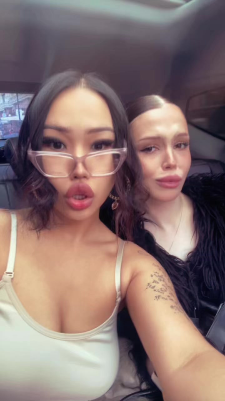 @Alyalyalya