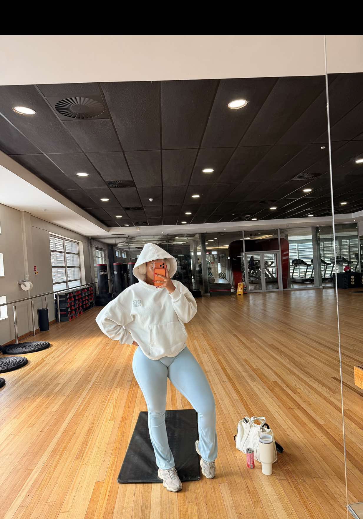 @aunty_ano