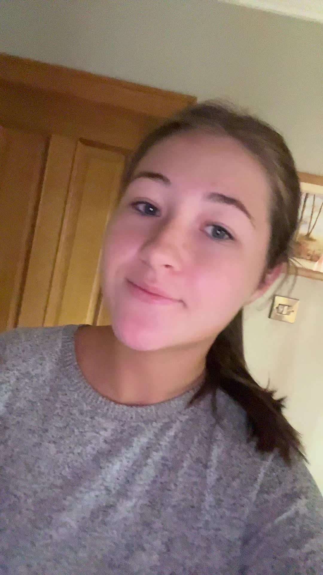 @Elliegriffin