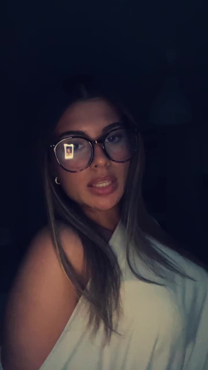 @melina98