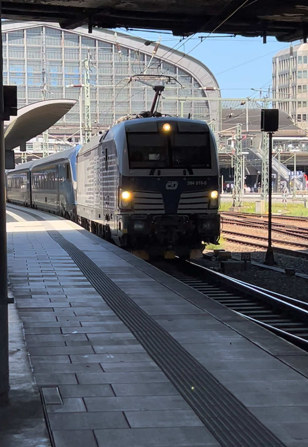 @Trainspotterin_Alina🧃
