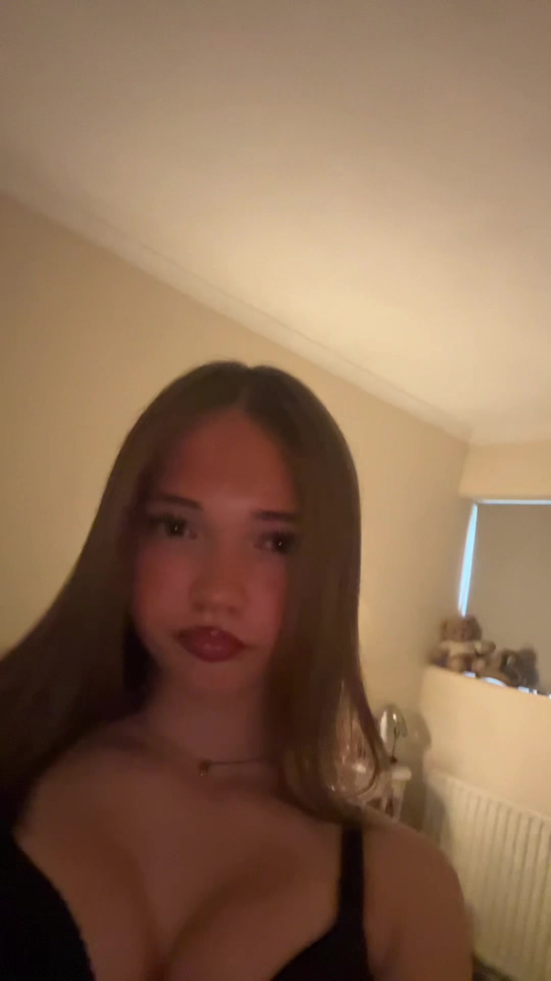 @bella