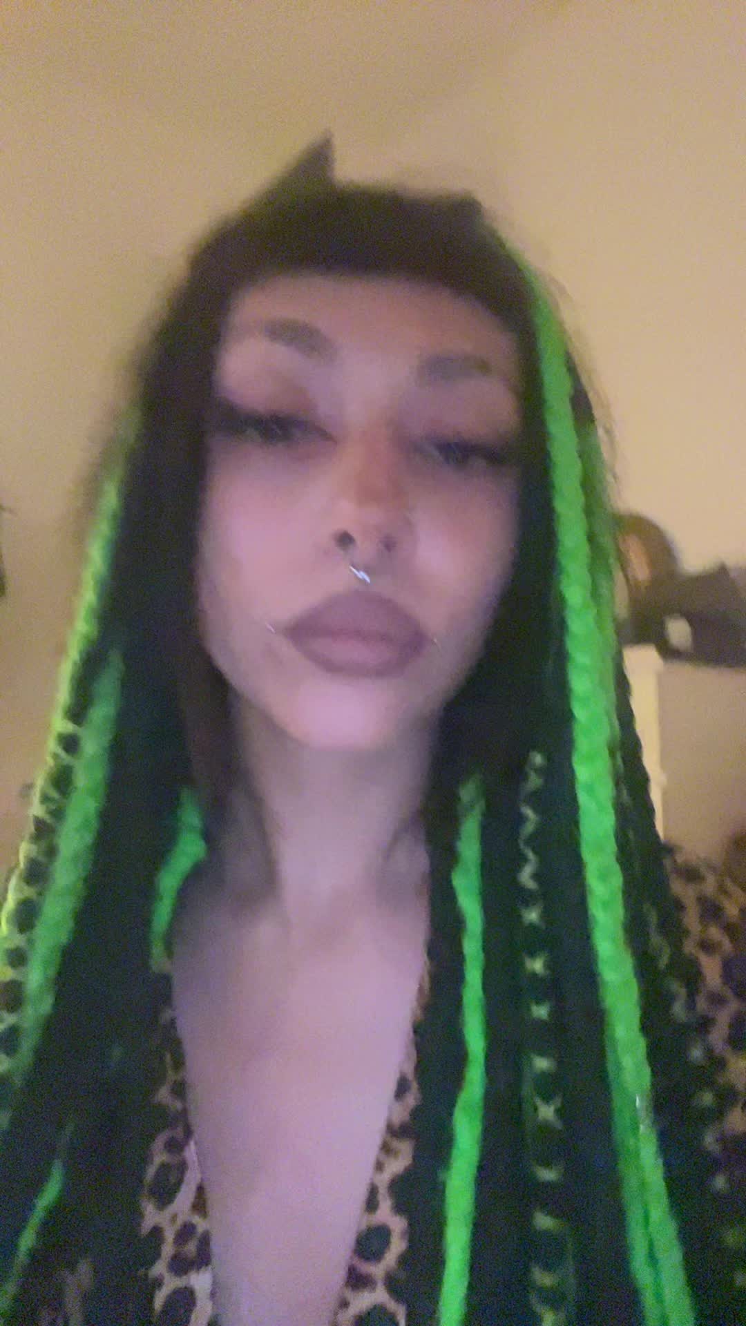 @lucertolona