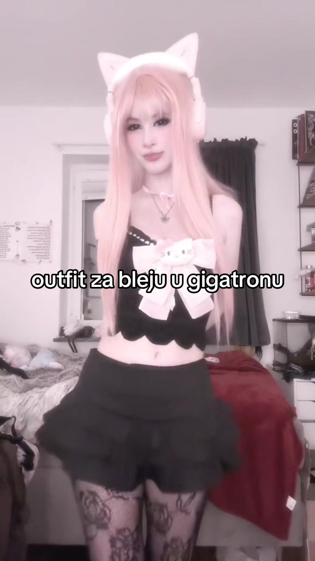 @M⋆୨♡୧⋆