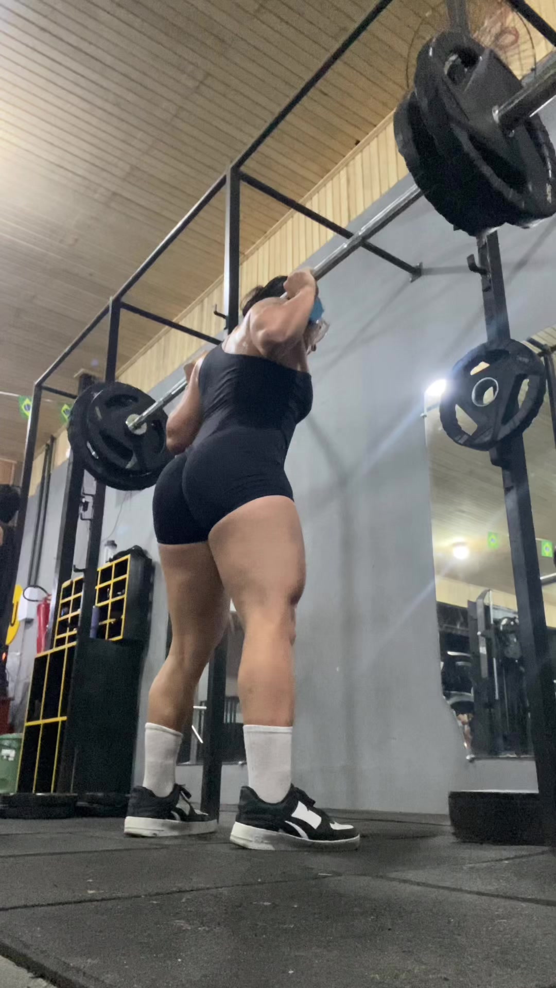 @Odetenunes